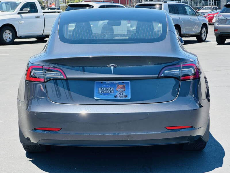2018 Tesla Model 3 Mid Range