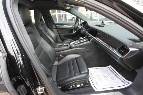 2017 Porsche Panamera Turbo