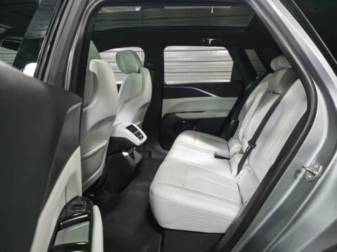 2024 Cadillac LYRIQ Sport 1