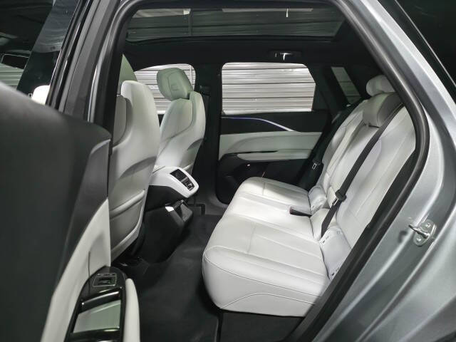 2024 Cadillac LYRIQ Sport 1