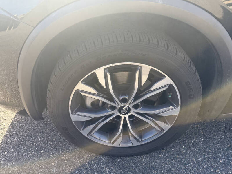 2017 Infiniti QX30 Luxury