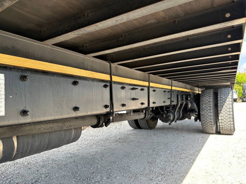 2016 Freightliner M2 106