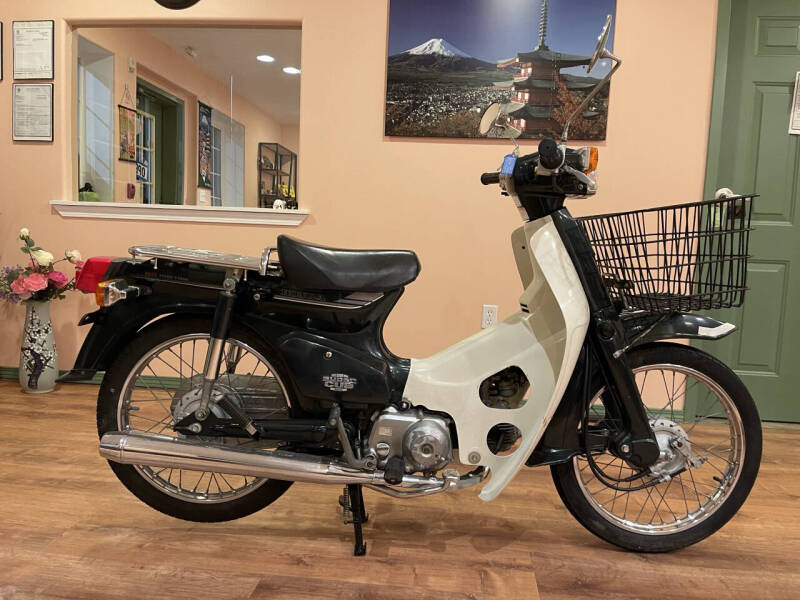 1998 Honda Super Cub Custom C90E