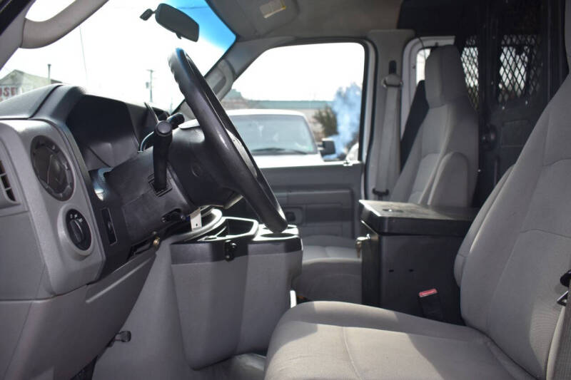 2011 Ford E-Series E-250