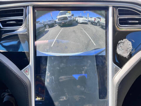2015 Tesla Model S