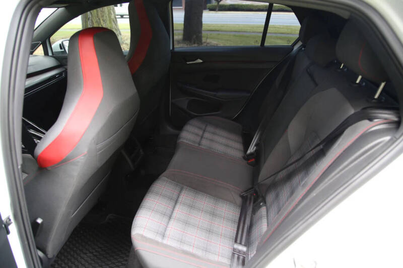 2023 Volkswagen Golf GTI SE