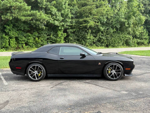 2016 Dodge Challenger 392 HEMI Scat Pack Shaker