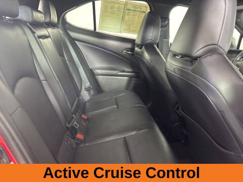 2025 Lexus UX 300h Premium