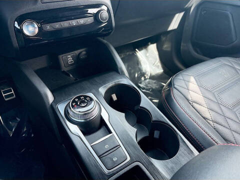 2024 Ford Escape ST-Line Elite