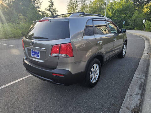 2011 Kia Sorento LX