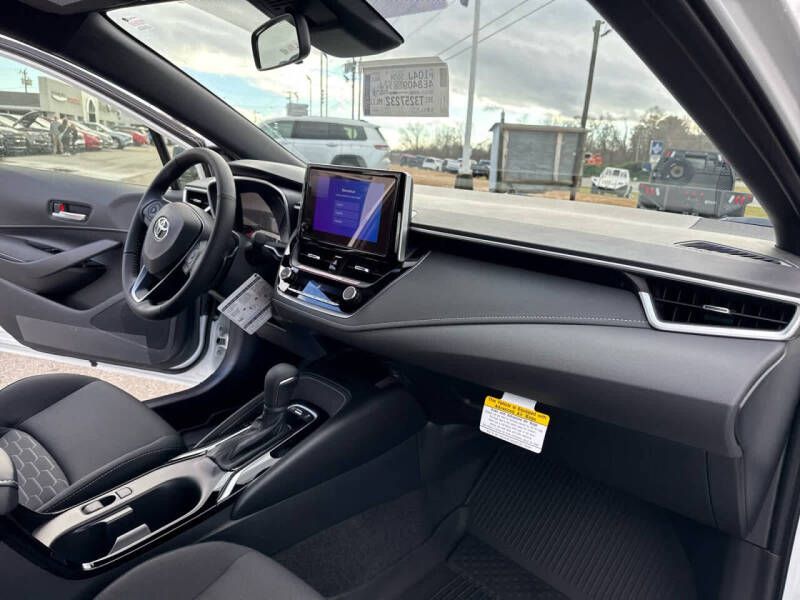 2026 Toyota Corolla Hatchback SE