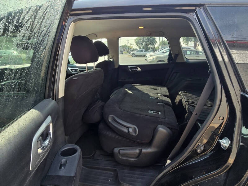 2015 Nissan Pathfinder SV