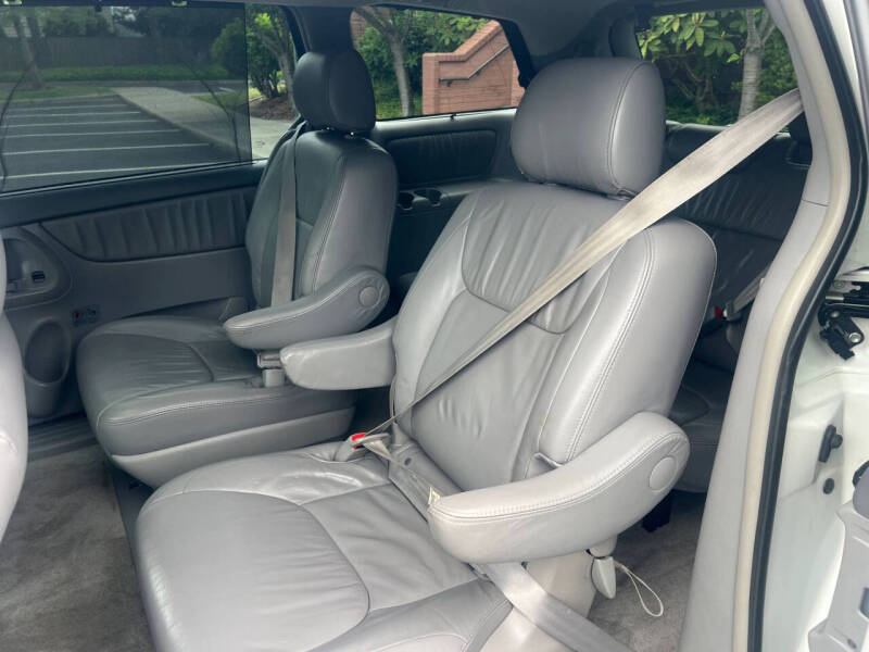 2008 Toyota Sienna XLE Limited