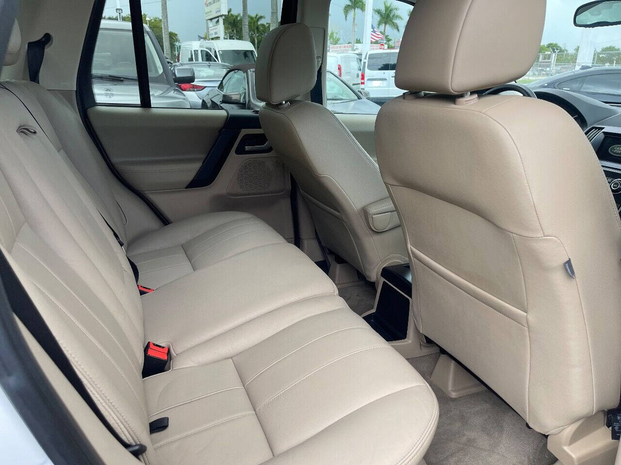 2013 LAND ROVER LR2 SUV / Crossover - $9,700
