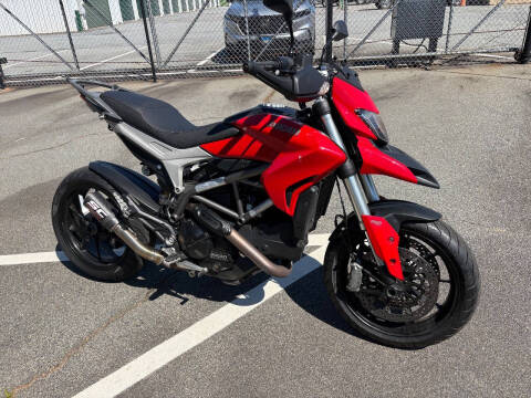 2015 Ducati Hyperstrada