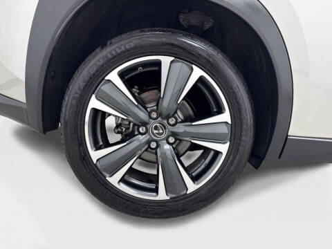 2021 Lexus UX 200