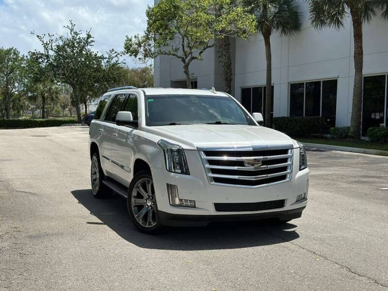 2017 Cadillac Escalade Standard