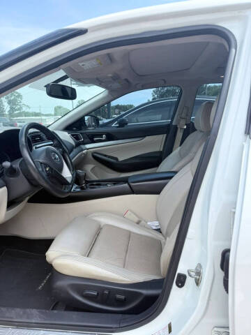 2017 Nissan Maxima