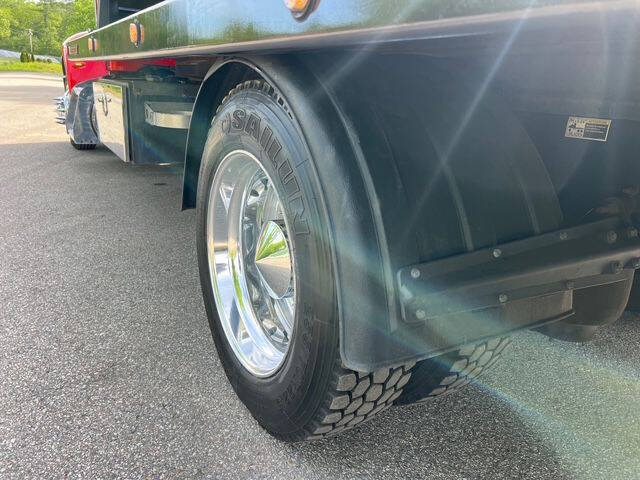 2020 Peterbilt 337