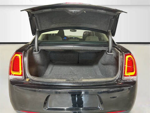 2023 Chrysler 300 Touring