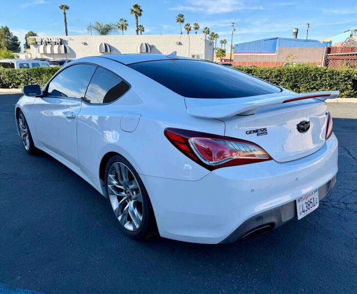 2016 Hyundai Genesis Coupe