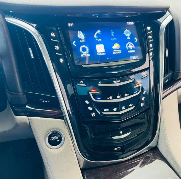 2015 Cadillac Escalade Luxury