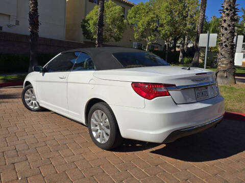 2012 Chrysler 200 Touring