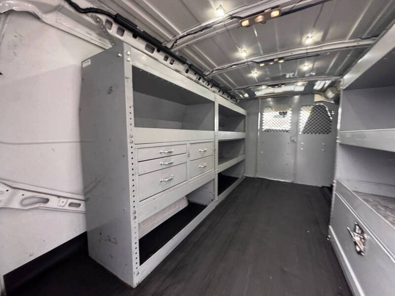 2021 Chevrolet Express 2500