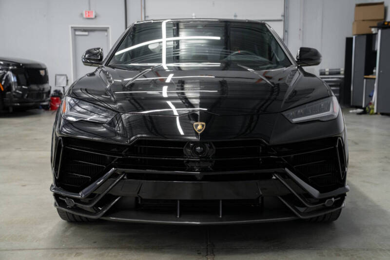 2023 Lamborghini Urus Performante