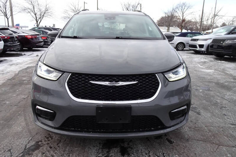 2022 Chrysler Pacifica Touring L