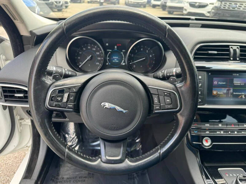 2018 Jaguar XE 25t