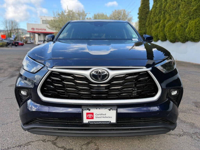 2025 Toyota Highlander LE