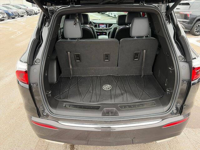 2022 Buick Enclave Essence