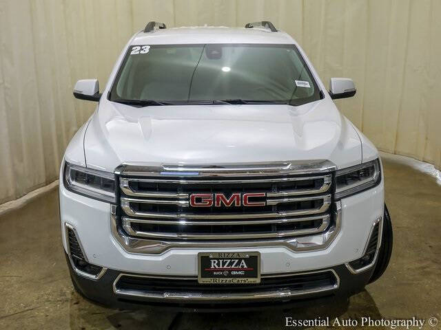 2023 GMC Acadia SLT