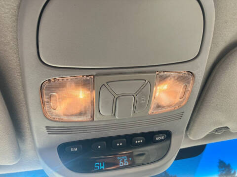 2006 Toyota Sienna LE 8 Passenger