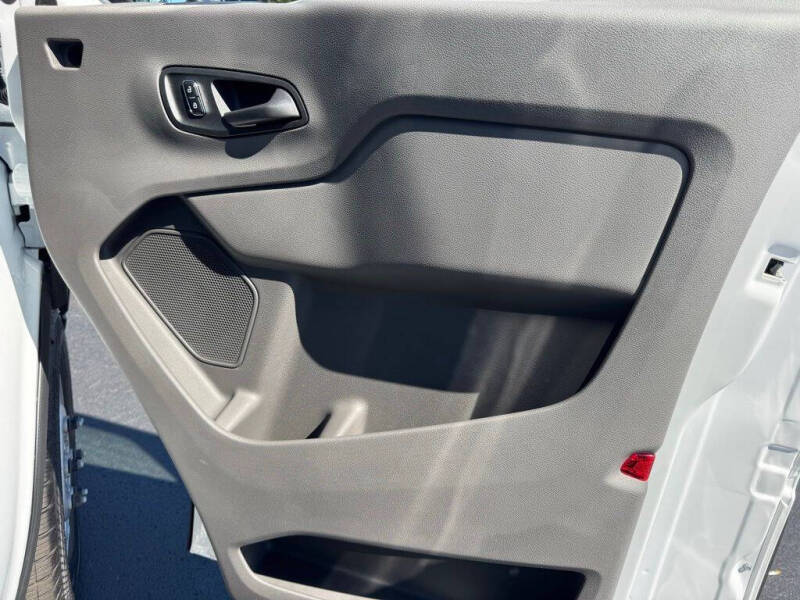 2025 Ford Transit