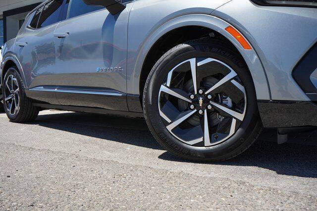 2025 Chevrolet Equinox EV LT 2