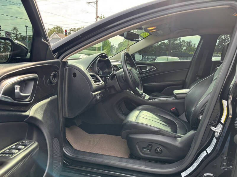 2015 Chrysler 200 C