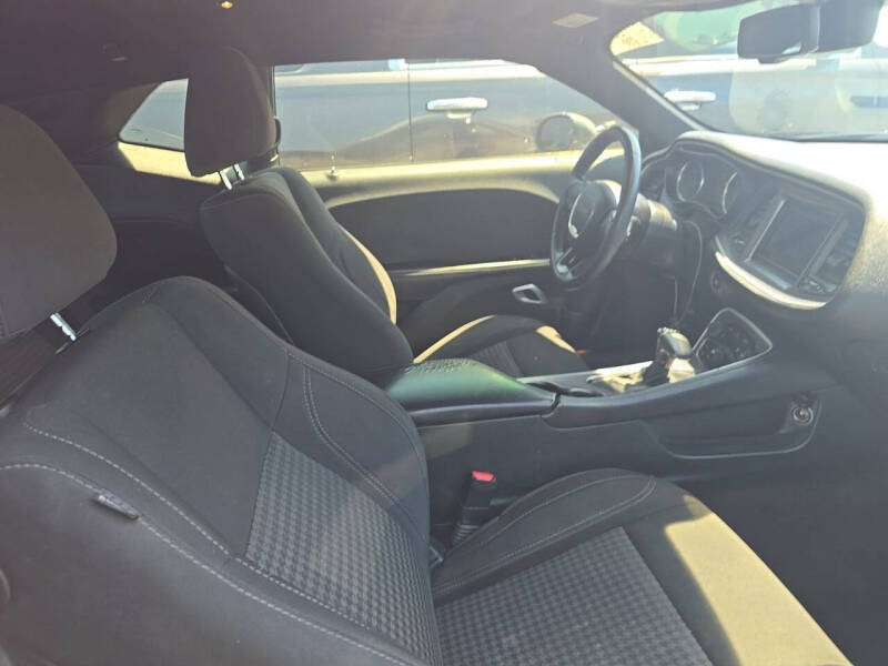 2019 Dodge Challenger SXT