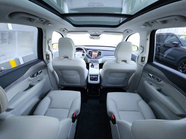 2024 Volvo XC90 B6 Plus Bright Theme 6P