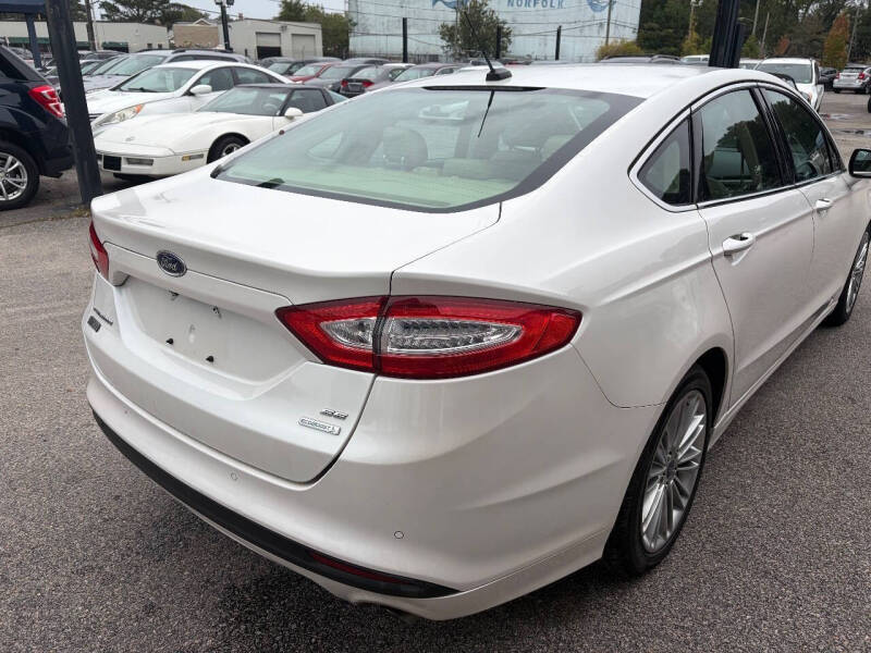 2015 Ford Fusion SE