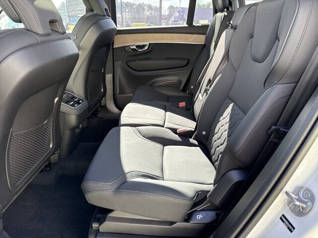 2025 Volvo XC90 B6 Plus Bright Theme 7P