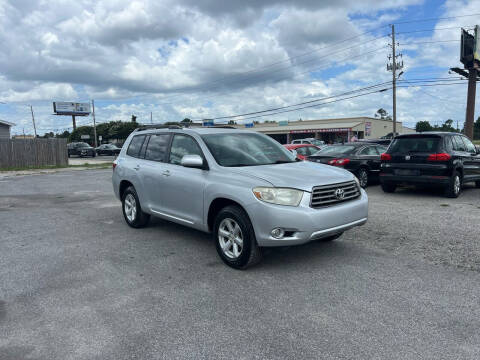 2010 Toyota Highlander for sale at Lucky Motors in Panama City FL