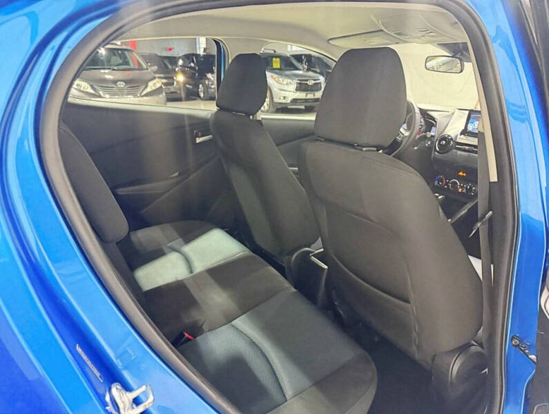 2020 Toyota Yaris LE