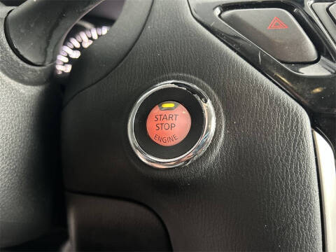 2018 Nissan Pathfinder SV