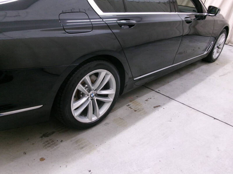 2016 BMW 7 Series 750i xDrive