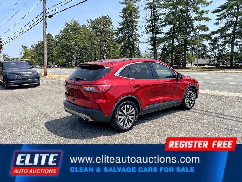 2020 Ford Escape Hybrid Titanium