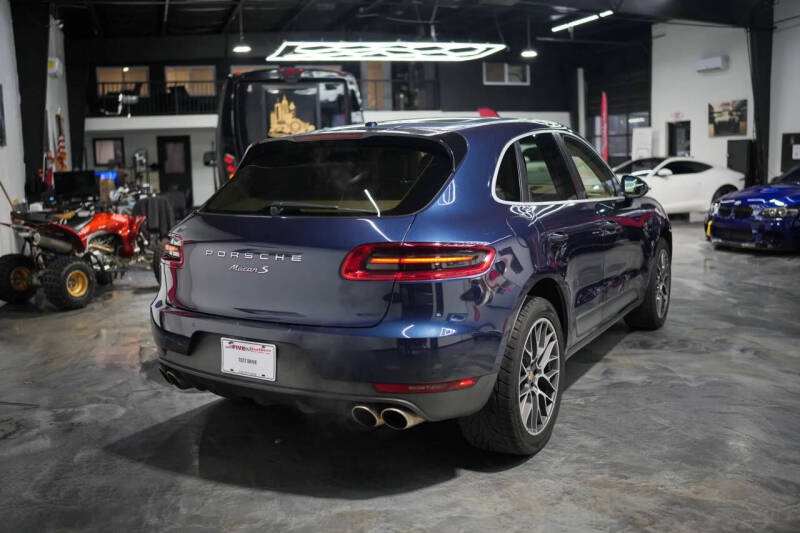 2015 Porsche Macan S