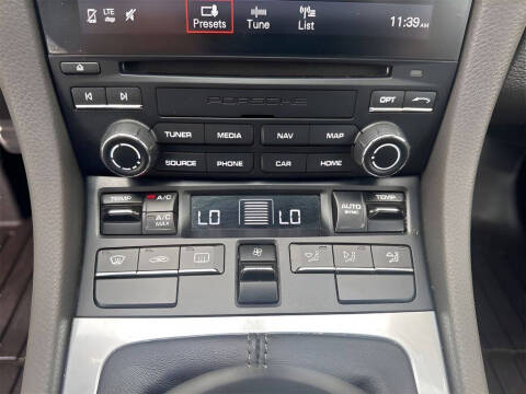 2018 Porsche 911 Carrera 4