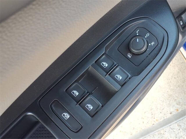 2022 Volkswagen Taos SE